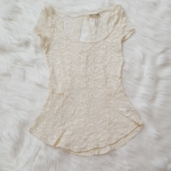 Lace top! - Picture 5 of 6